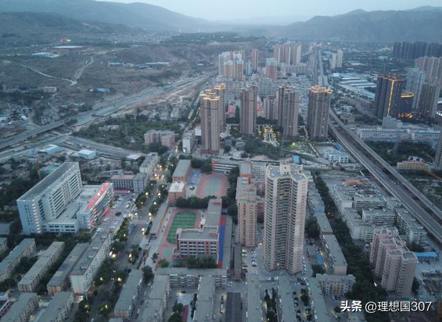 黄河之畔的工业脊梁 从三线建设到未来，兰州承载的西北工业精华与数据时代新使命